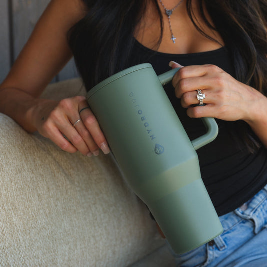 Traveler (40Oz) - Courtyard - US 4256
