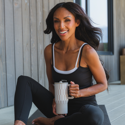Traveler (20Oz) - Latte - US 7929